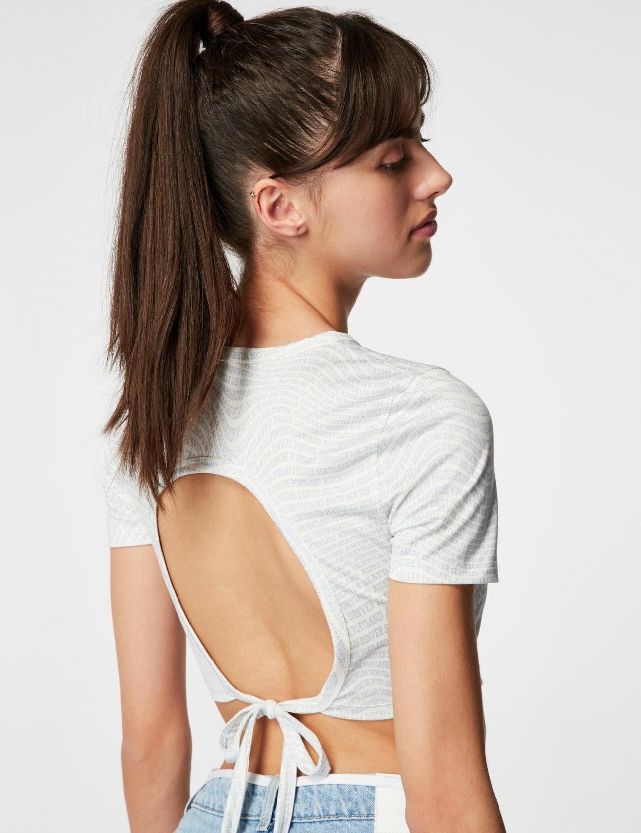 DCMJWTS022_4 Jennyfer dámsky crop top (krátke letné tričko) – biela – Obrázok 3