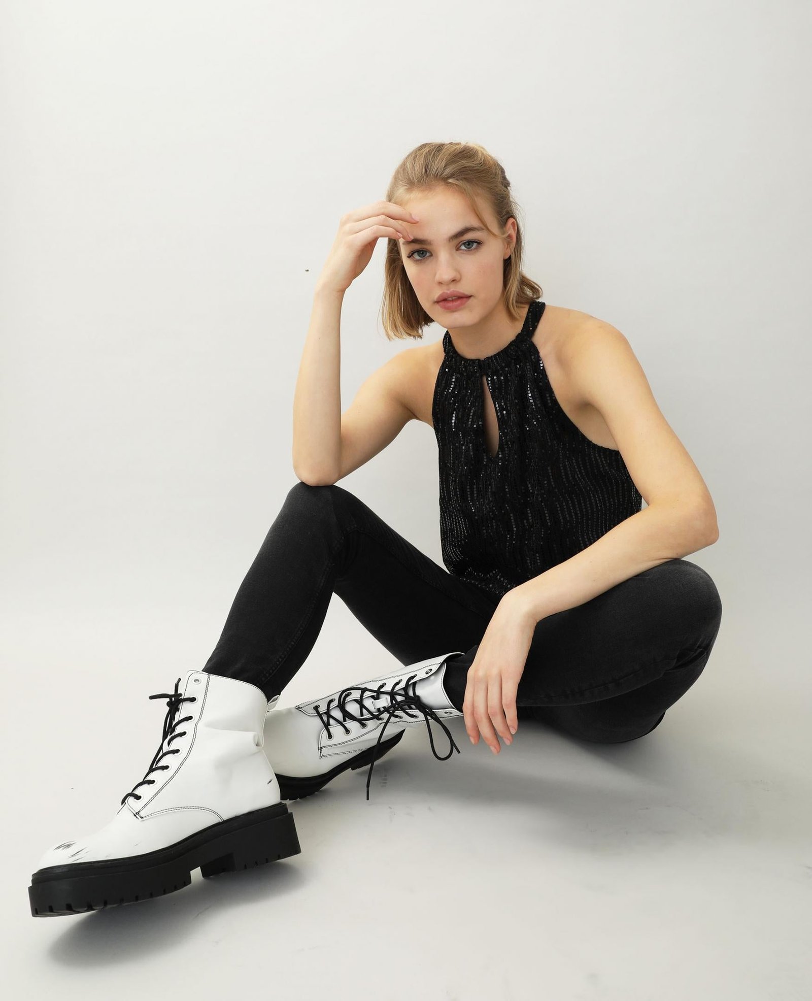 top-halter-negro-mujer-camiseta-top-pimkie_2 PIMKIE dámsky flitrovaný top (trblietavé party tričko) – čierna – Obrázok 2