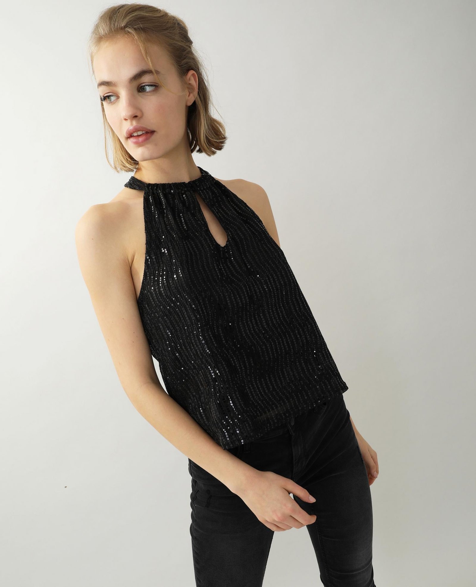 top-halter-negro-mujer-camiseta-top-pimkie_3 PIMKIE dámsky flitrovaný top (trblietavé party tričko) – čierna – Obrázok 3